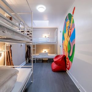 Dormitory Room Mixed